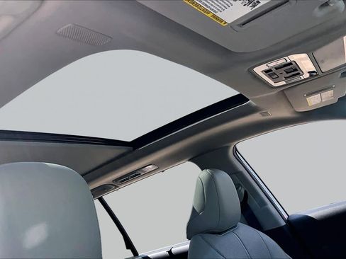 Used 2024 Toyota Grand Highlander AWD image 14