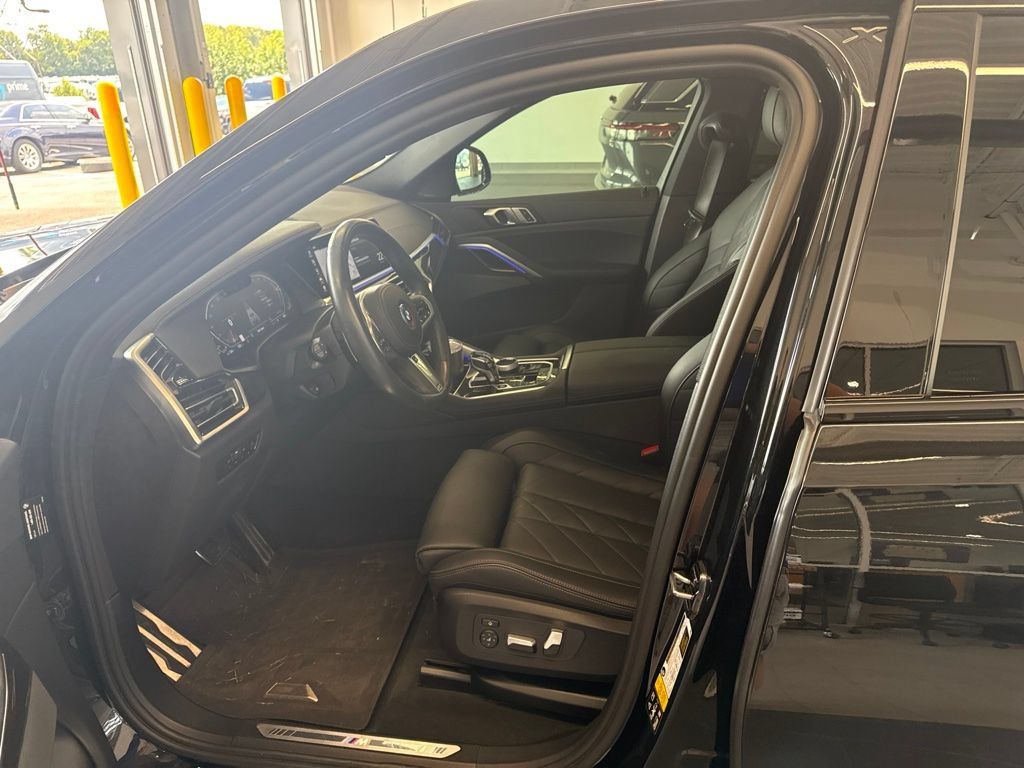 Used 2023 BMW X6 xDrive40i w/ Executive Package AWD/4WD image 6
