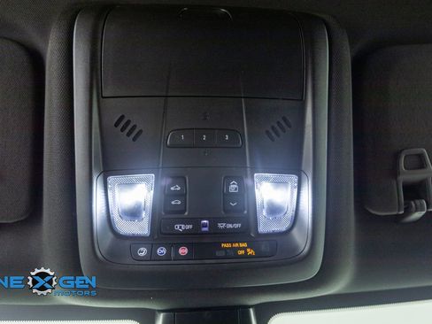 Used 2022 Chevrolet Blazer RS AWD/4WD image 21