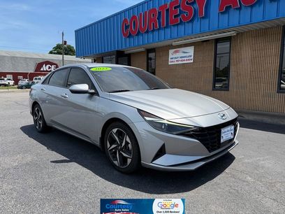 Used 2023 Hyundai Elantra SEL w/ Convenience Package