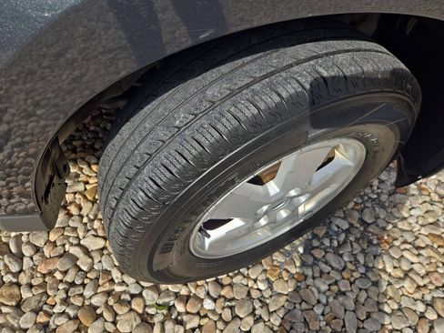 Used 2009 Ford Escape XLT AWD/4WD image 11