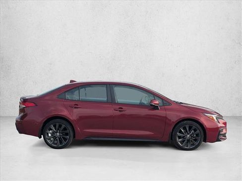 Used 2024 Toyota Corolla SE FWD image 4