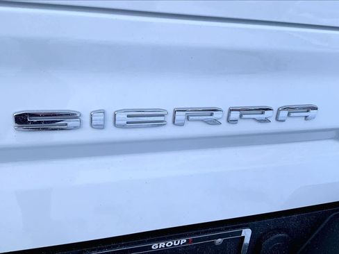 Used 2023 GMC Sierra 1500 SLE image 33