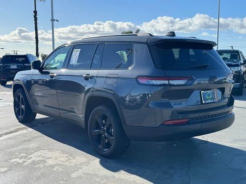 Used 2025 Jeep Grand Cherokee L Limited w/ Black Appearance Package image 2