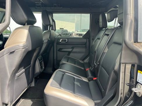 Certified 2025 Ford Bronco Outer Banks AWD/4WD image 6