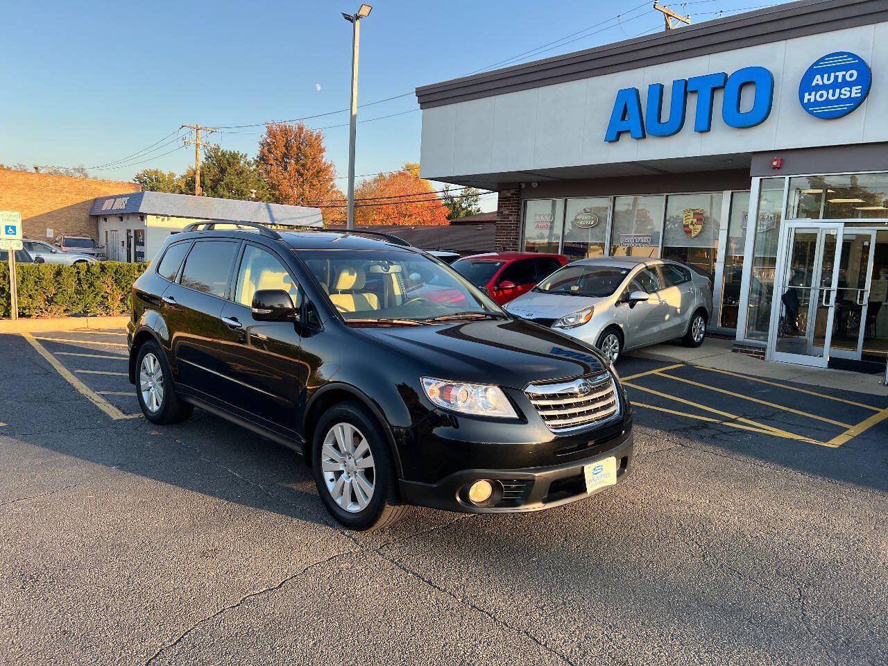 Used 2012 Subaru Tribeca Limited w/ PWR Moonroof Pkg AWD/4WD image 3