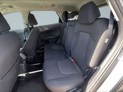 Used 2024 Kia Sportage LX image 24
