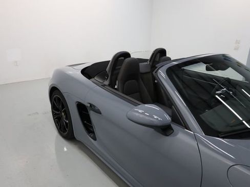 Used 2024 Porsche 718 Boxster S RWD image 27