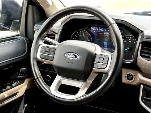 Used 2024 Ford Expedition Max Limited AWD/4WD image 32