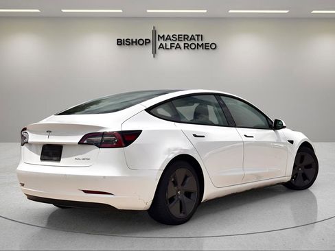 Used 2022 Tesla Model 3 Long Range AWD/4WD image 5