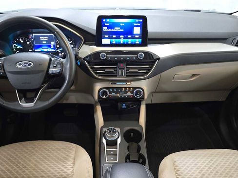 Used 2022 Ford Escape SE w/ Convenience Package FWD image 18