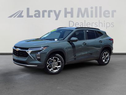 Used 2025 Chevrolet Trax LT w/ LT Convenience Package