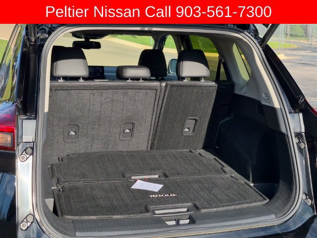 Used 2024 Nissan Rogue Platinum w/ Platinum Premium Package FWD image 9
