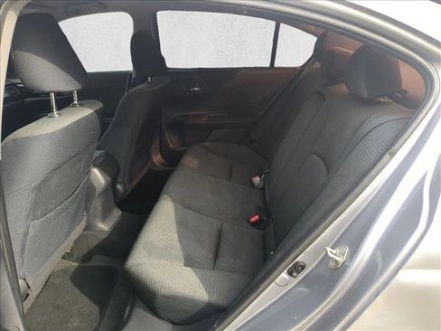 Used 2017 Honda Accord LX image 17