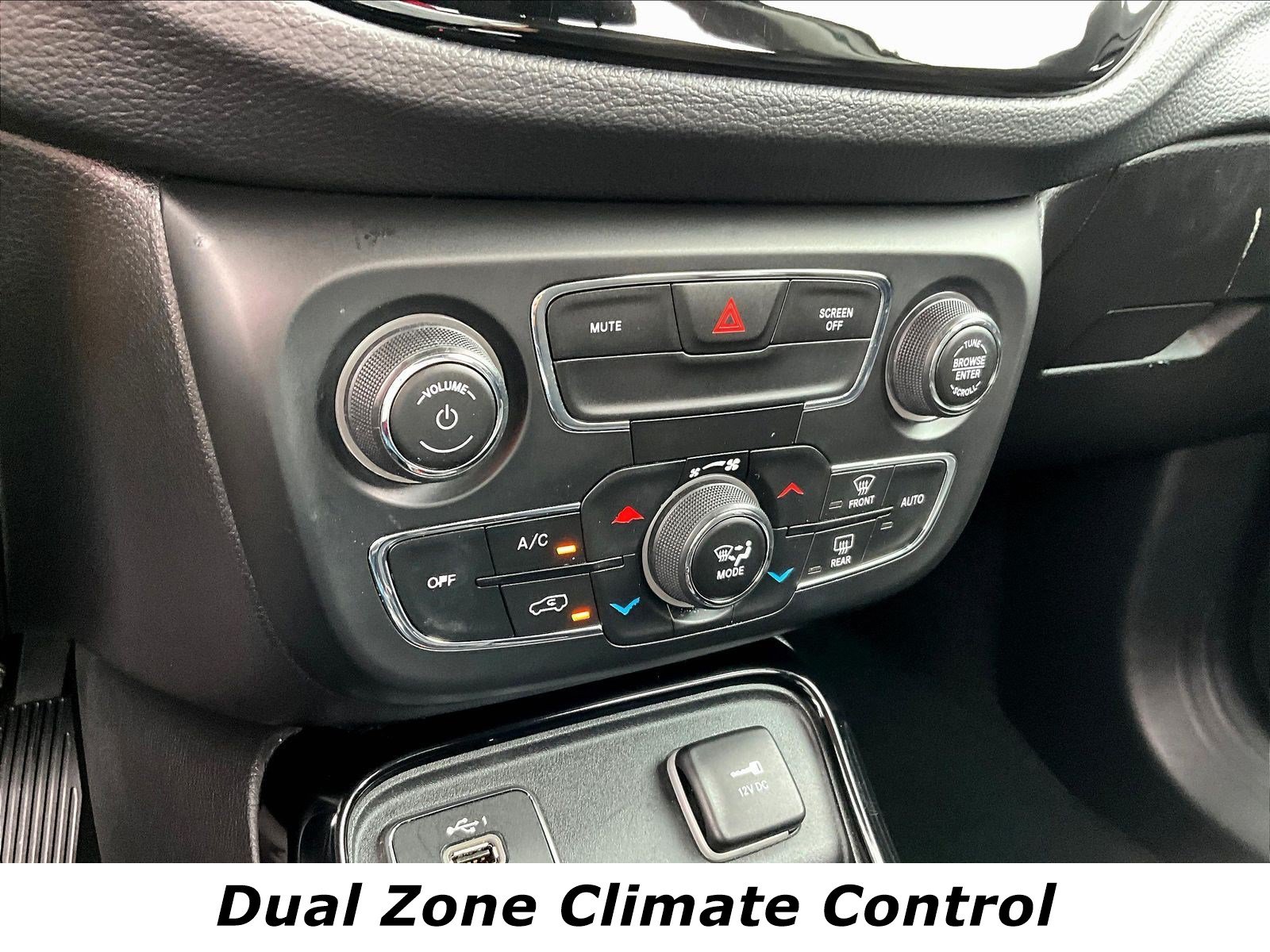 Used 2021 Jeep Compass Latitude FWD image 15