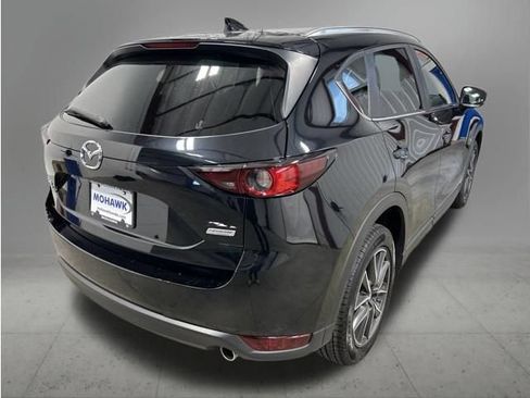 Used 2018 MAZDA CX-5 Touring w/ Preferred Equipment Package AWD/4WD image 5