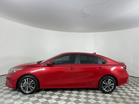 Used 2024 Kia Forte LXS FWD image 8