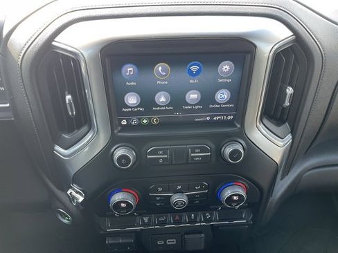 Used 2022 Chevrolet Silverado 2500 LT w/ Convenience Package image 22