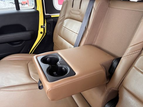 Used 2023 Jeep Wrangler Unlimited Sahara w/ Dual Top Group image 33