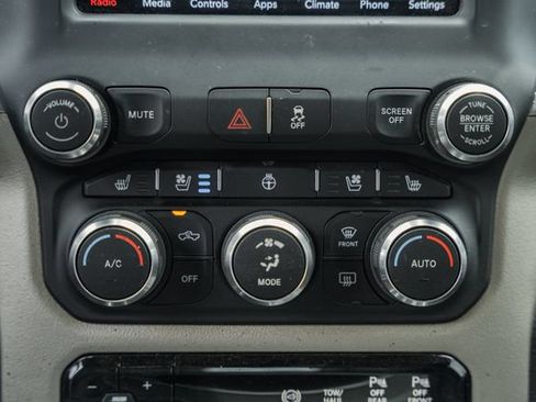 Used 2021 RAM 2500 Laramie AWD/4WD image 38
