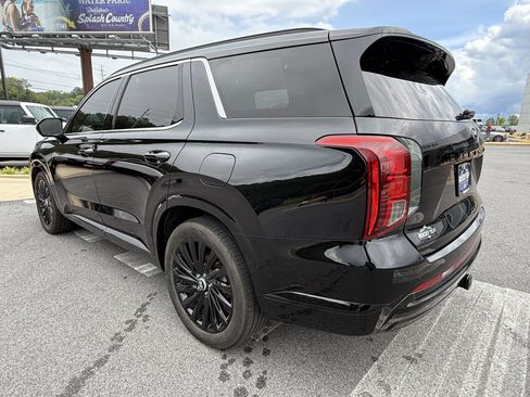 Used 2025 Hyundai Palisade Calligraphy AWD/4WD image 7