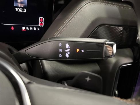 Used 2025 GMC Yukon XL AT4 image 22