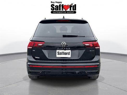 Used 2023 Volkswagen Tiguan SE R-Line image 7