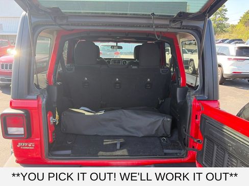 Used 2018 Jeep Wrangler Unlimited Sport S AWD/4WD image 8