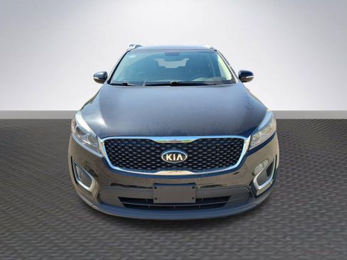 Used 2018 Kia Sorento AWD image 2