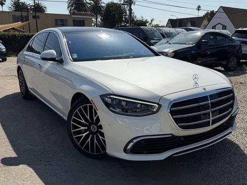Used 2021 Mercedes-Benz S 580 4MATIC Sedan image 3