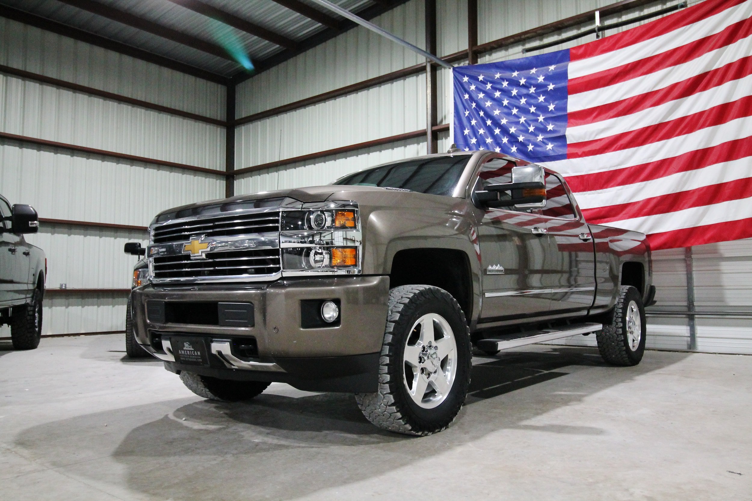 Used 2015 Chevrolet Silverado 2500 High Country w/ Duramax Plus Package AWD/4WD image 3