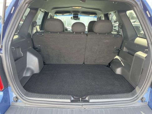 Used 2009 Ford Escape XLT image 10