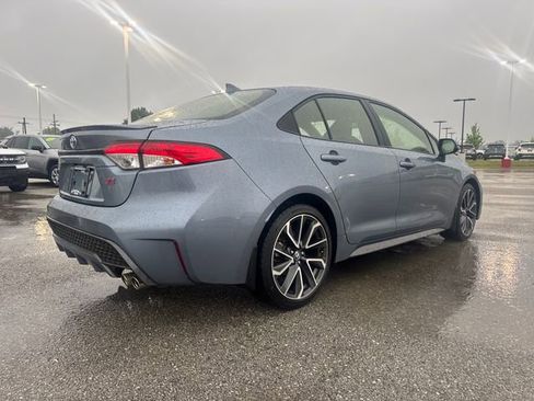 Used 2020 Toyota Corolla SE w/ SE Premium Package FWD image 6