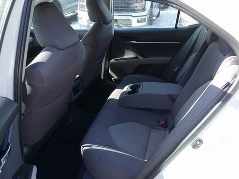 Used 2022 Toyota Camry LE image 20