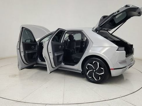 Used 2024 Hyundai Ioniq 5 Limited RWD image 17