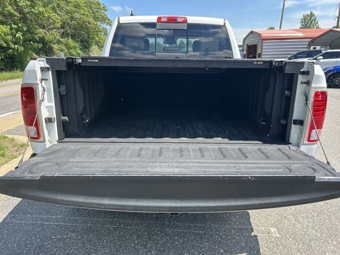 Used 2015 RAM 1500 Laramie AWD/4WD image 14