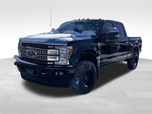 Certified 2018 Ford F350 Platinum w/ Platinum Ultimate Package image 2