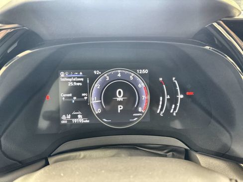 Used 2024 Lexus RX 350 Premium w/ Accessory Package (Z1) FWD image 10