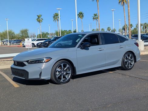 Used 2025 Honda Civic Sport Touring image 2