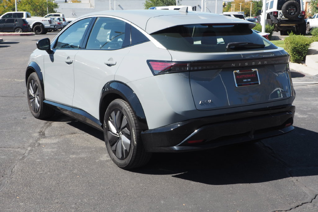 Used 2024 Nissan Ariya FWD image 7