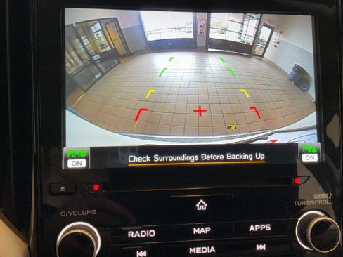 Used 2022 Subaru Ascent Limited w/ Technology Package AWD/4WD image 13