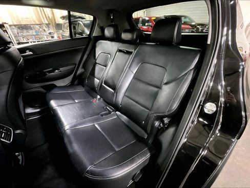 Used 2021 Kia Sportage EX w/ EX Technology Package image 20