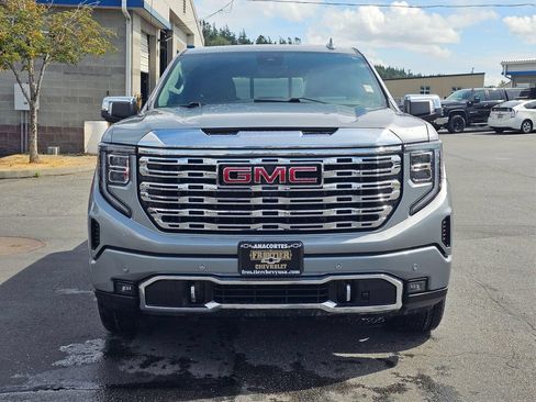 Used 2024 GMC Sierra 1500 Denali w/ Denali Reserve Package AWD/4WD image 8