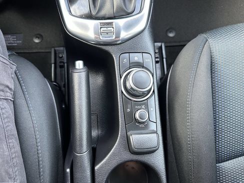 Used 2017 Toyota Yaris iA image 18