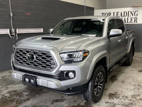 Used 2023 Toyota Tacoma TRD Sport image 1