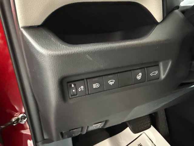 Used 2021 Toyota RAV4 XLE Premium FWD image 19