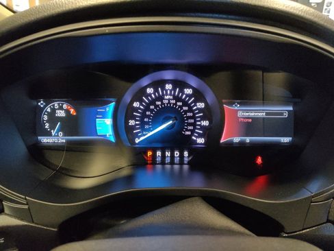 Used 2018 Ford Fusion SE w/ Fusion SE Technology Package image 23