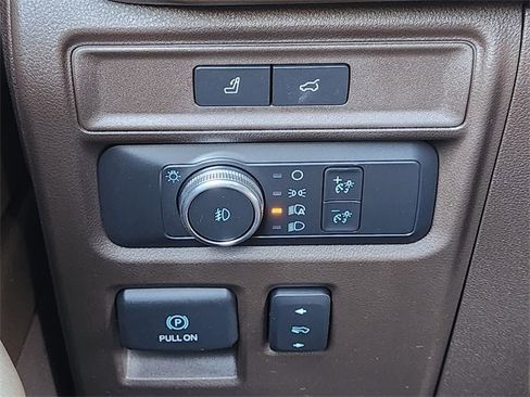 Used 2022 Ford Expedition Max King Ranch image 18