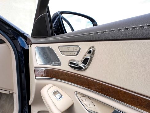 Used 2015 Mercedes-Benz S 550 Sedan w/ Sport Package w/ Sport Package image 45