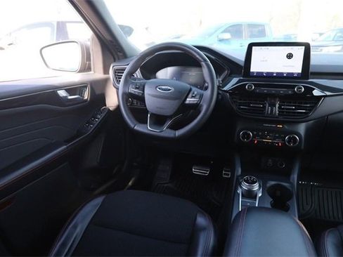 Certified 2024 Ford Escape ST-Line image 21